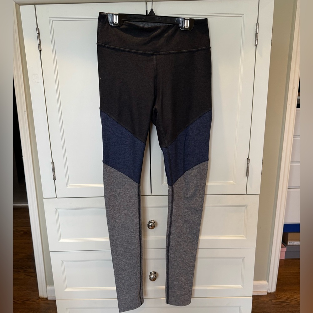 Outdoor Voices Tri-Tone Warm-up Leggings Black/Navy/Grey Size: Small